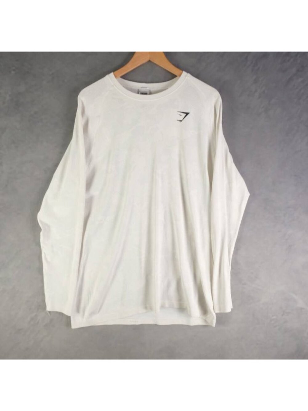Gymshark Shirt Mens XL White Camo Raglan Long Sleeve T-Shirt Training Gym